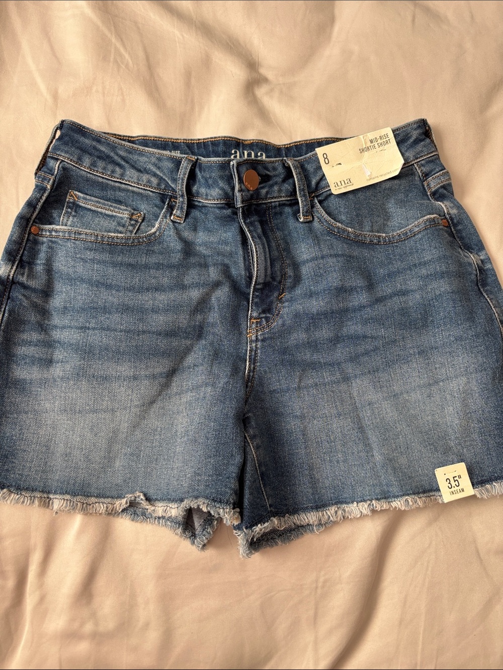 NWT a.n.a Denim Jean Shorts in Medium Blue Wash
